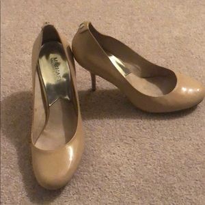 MICHAEL Michael Kors nude patent leather heels